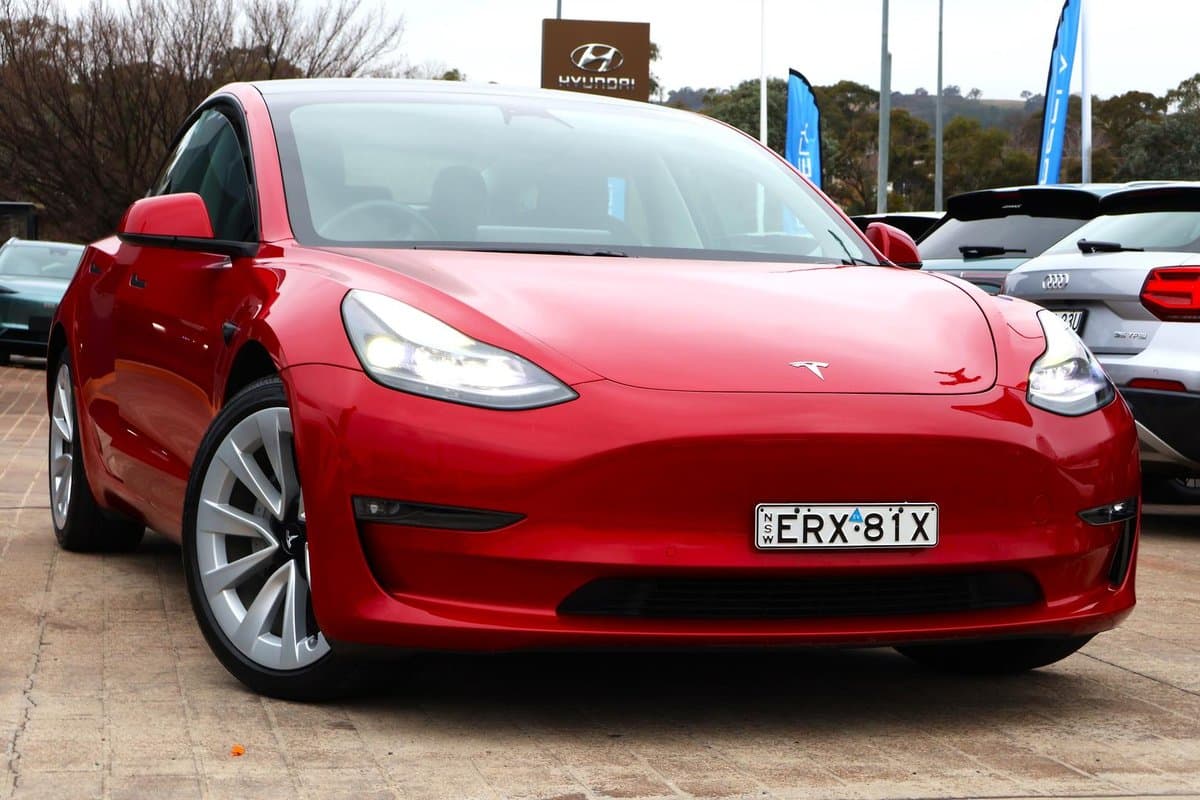 2022 Tesla Model 3 Long Range AWD