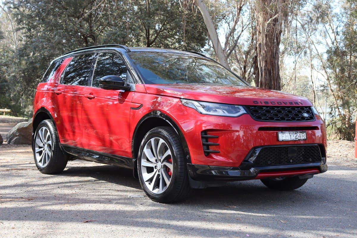 2024 Land Rover Discovery Sport P300e Dynamic SE L550 MY24 4X4 Constant