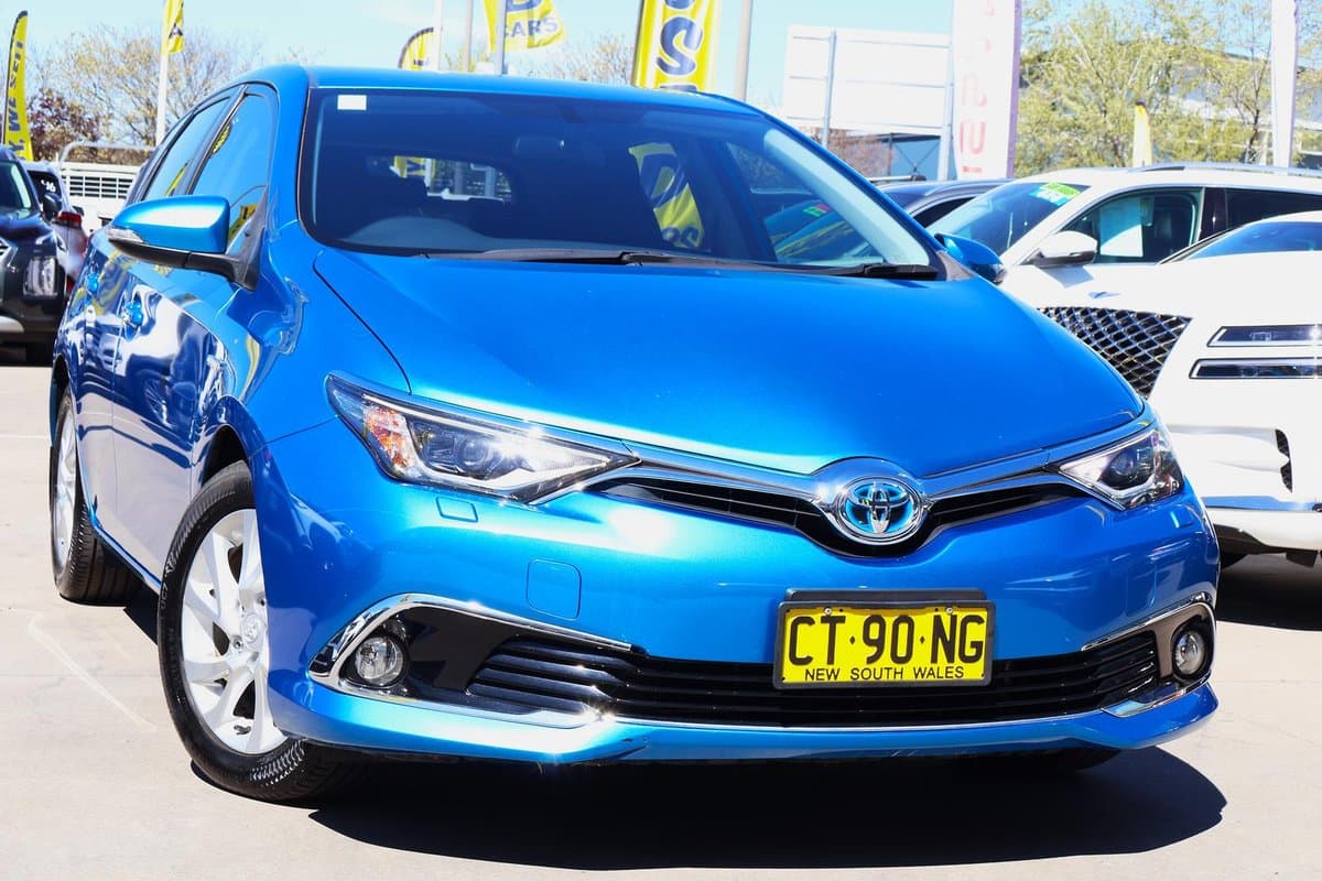2017 Toyota Corolla Hybrid ZWE186R