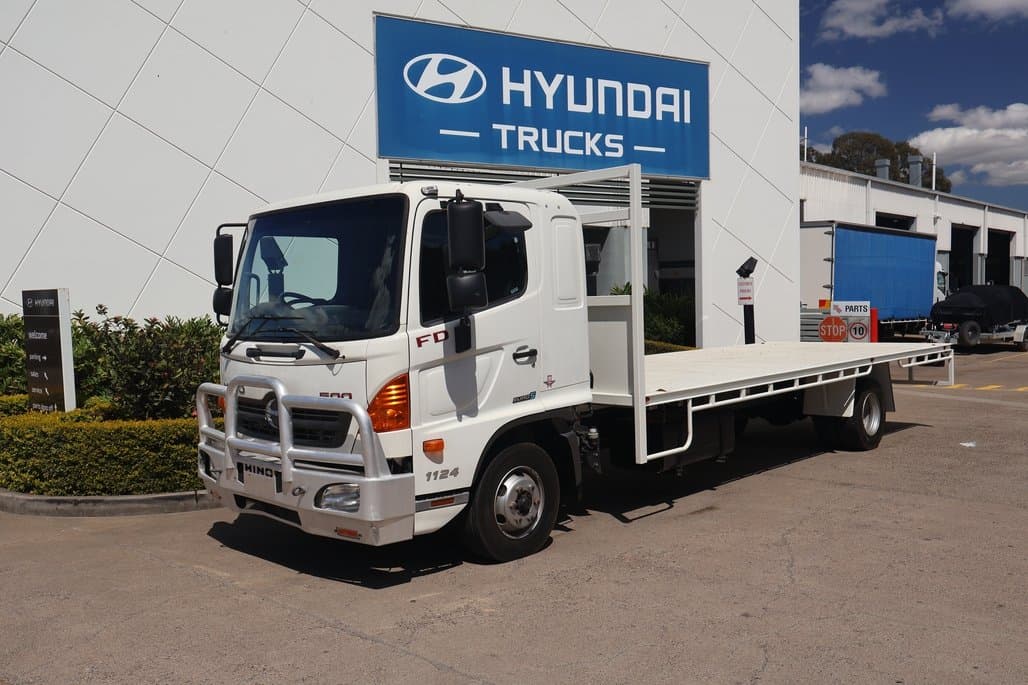 2016 HINO FD 1124