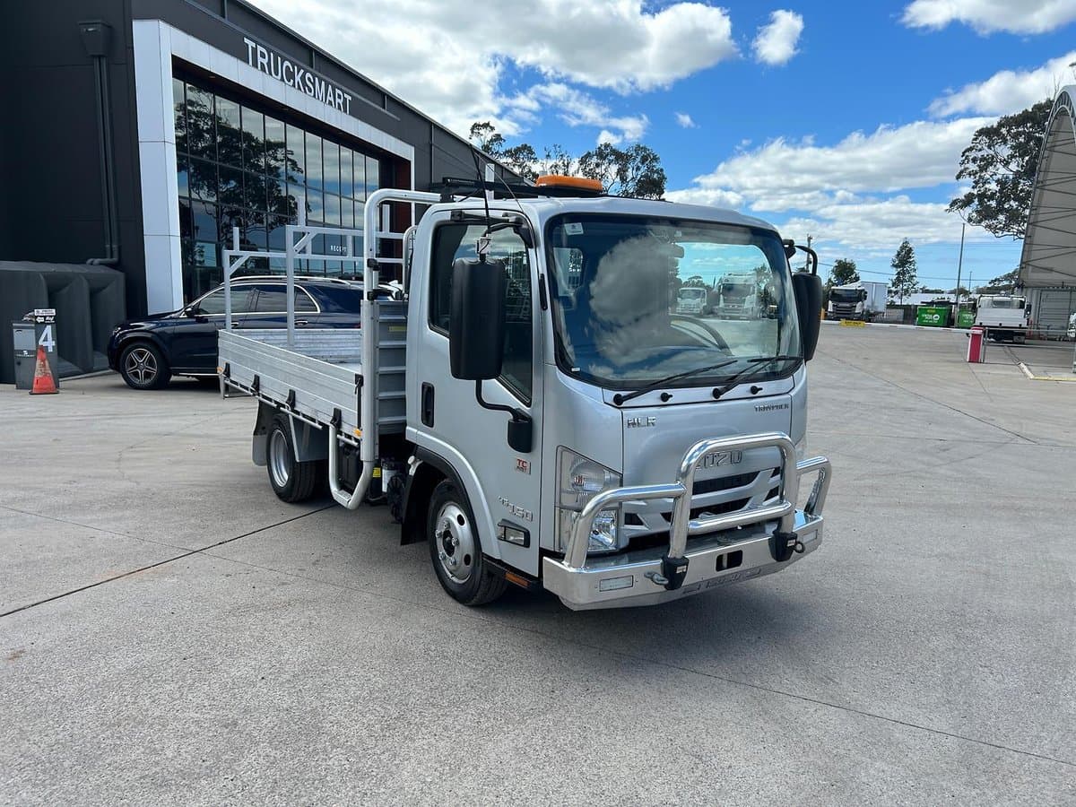 2016 Isuzu N Series NLR 45-150 Traypack