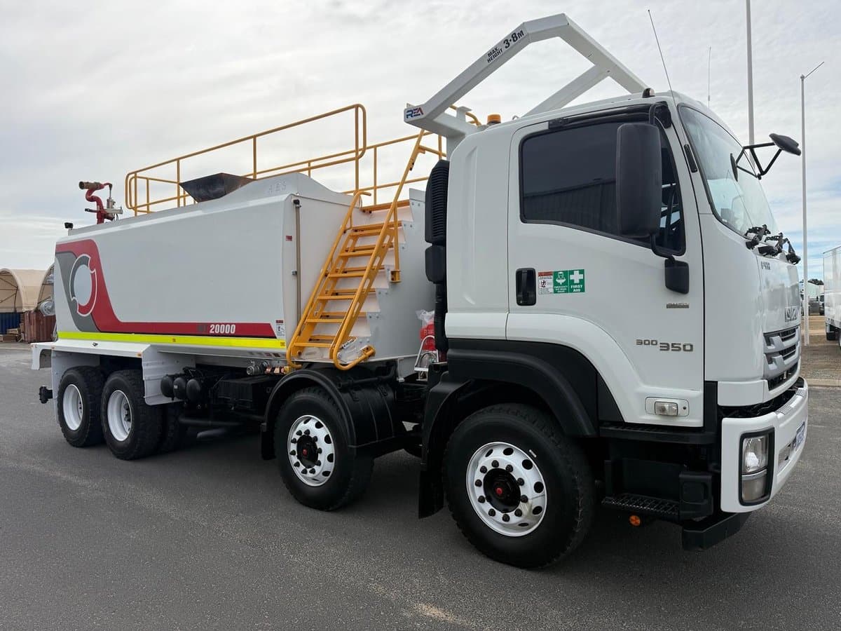2021 Isuzu F Series FYH300-350