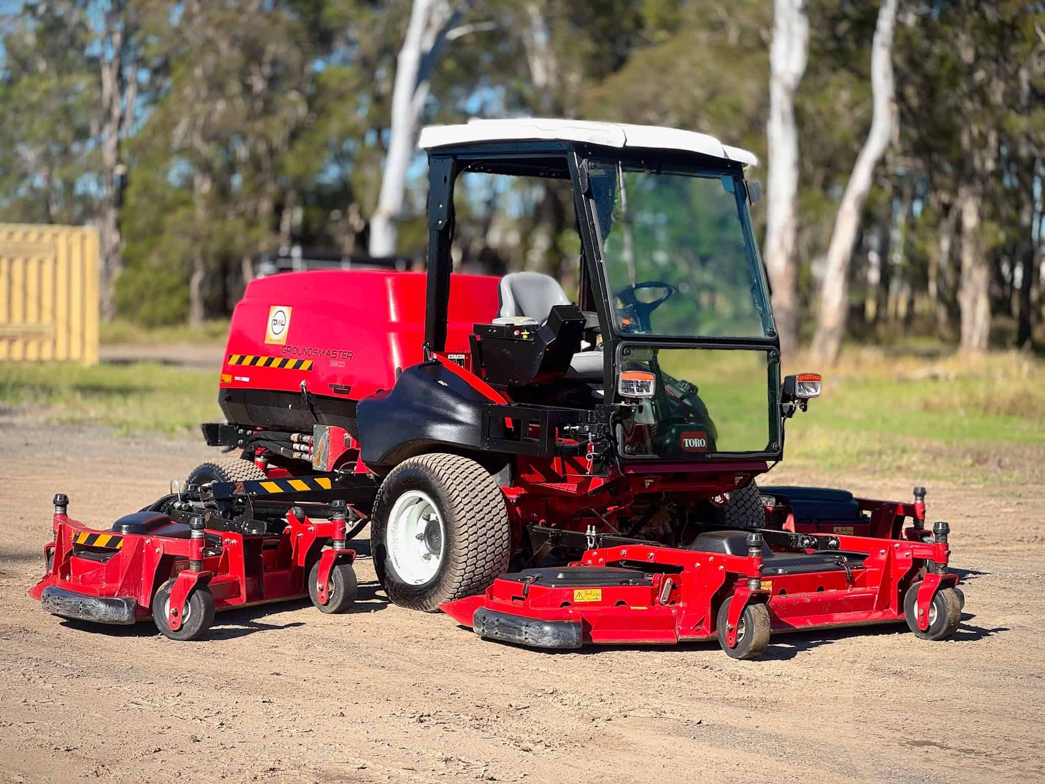 TORO GROUNDSMASTER 5900 WIDE AREA RIDE ON DIESEL COMMERCIAL LAWN MOWER