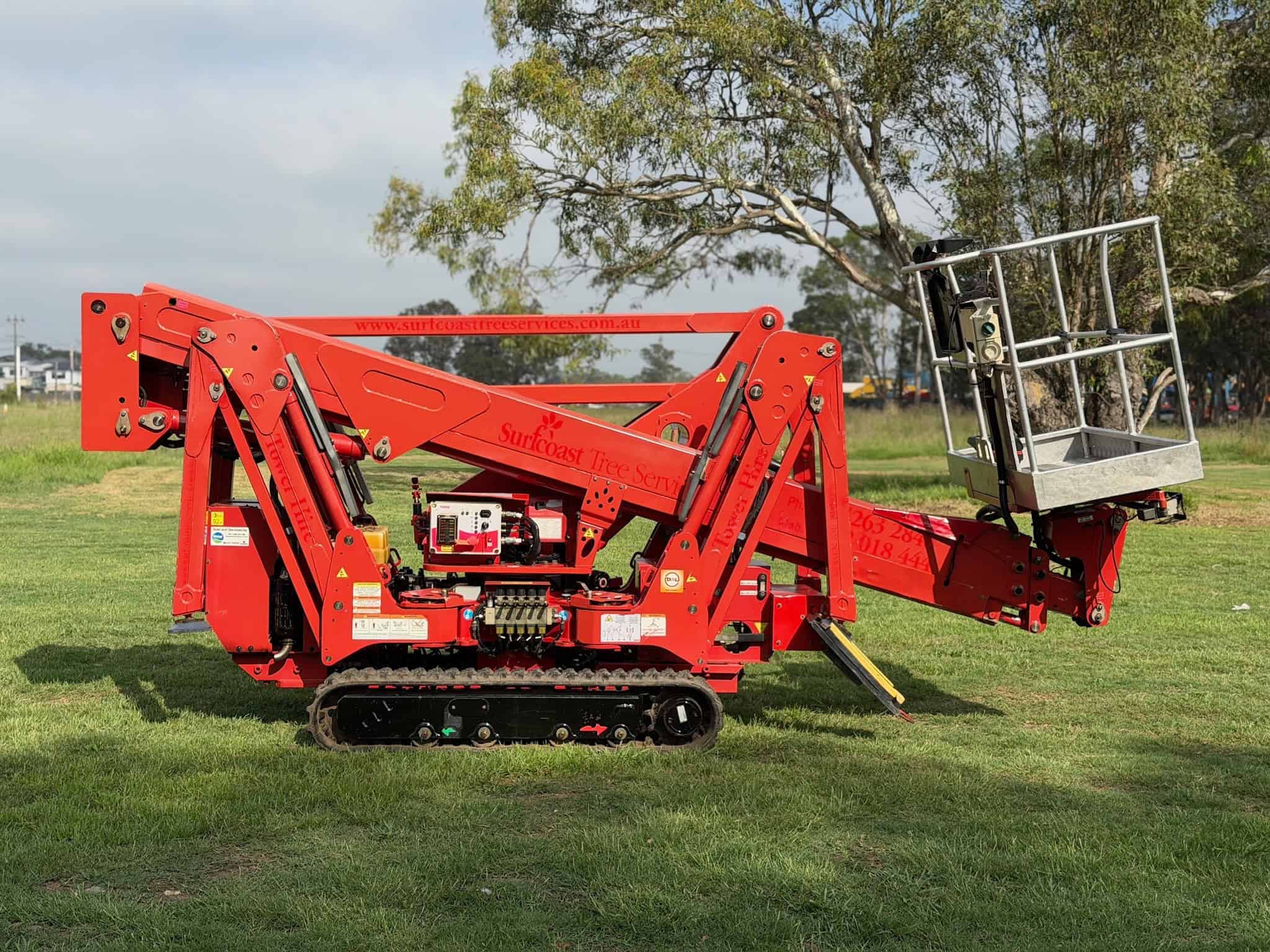 2019 CMC S19HD 19M SPIDER LIFT DIESEL ALL TERRAIN SCISSOR LIFT WORK PLATFORM EWP GENIE HAULOTTE JLG
