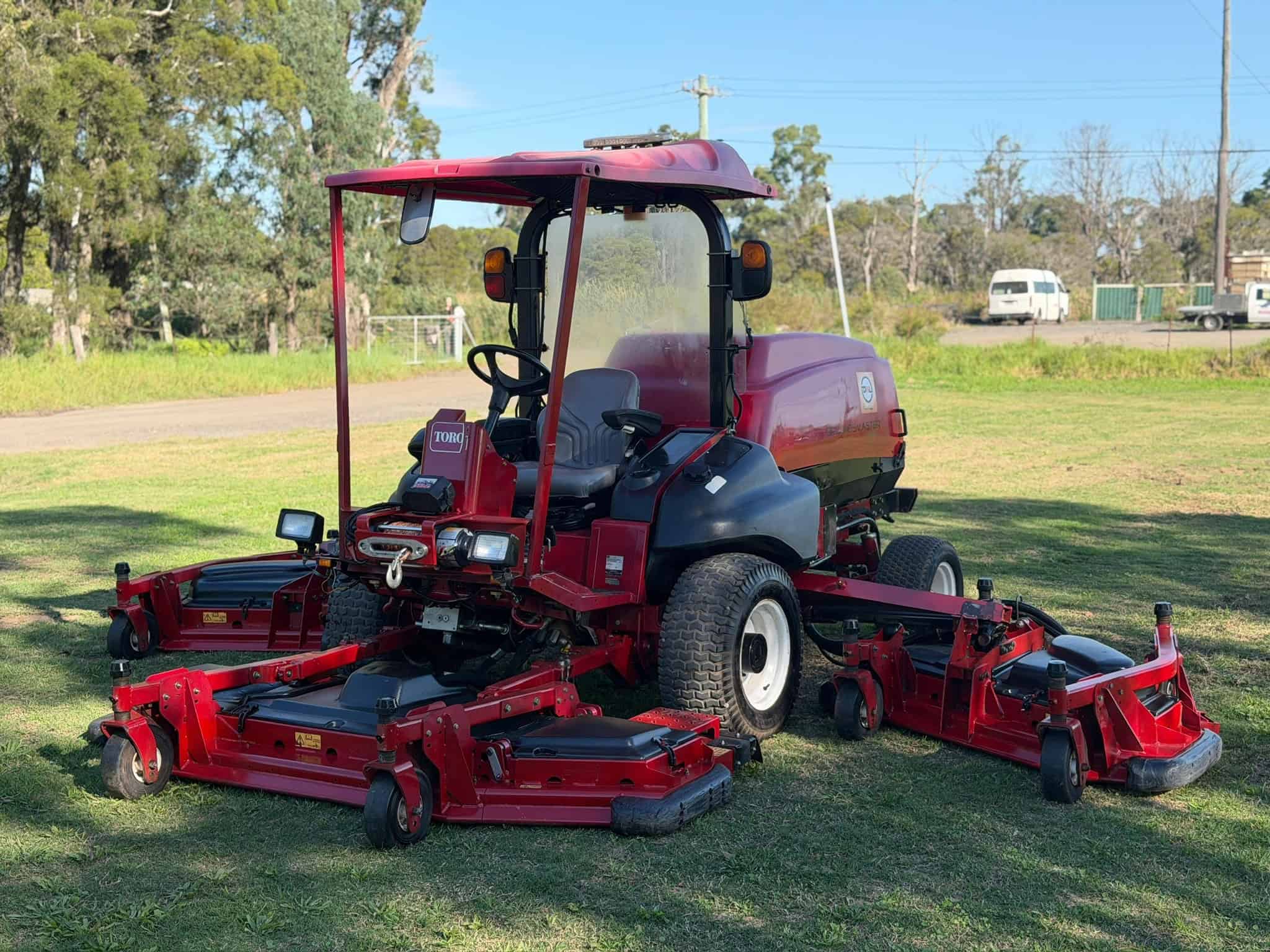 TORO GROUNDSMASTER 5900 WIDE AREA RIDE ON DIESEL COMMERCIAL LAWN MOWER