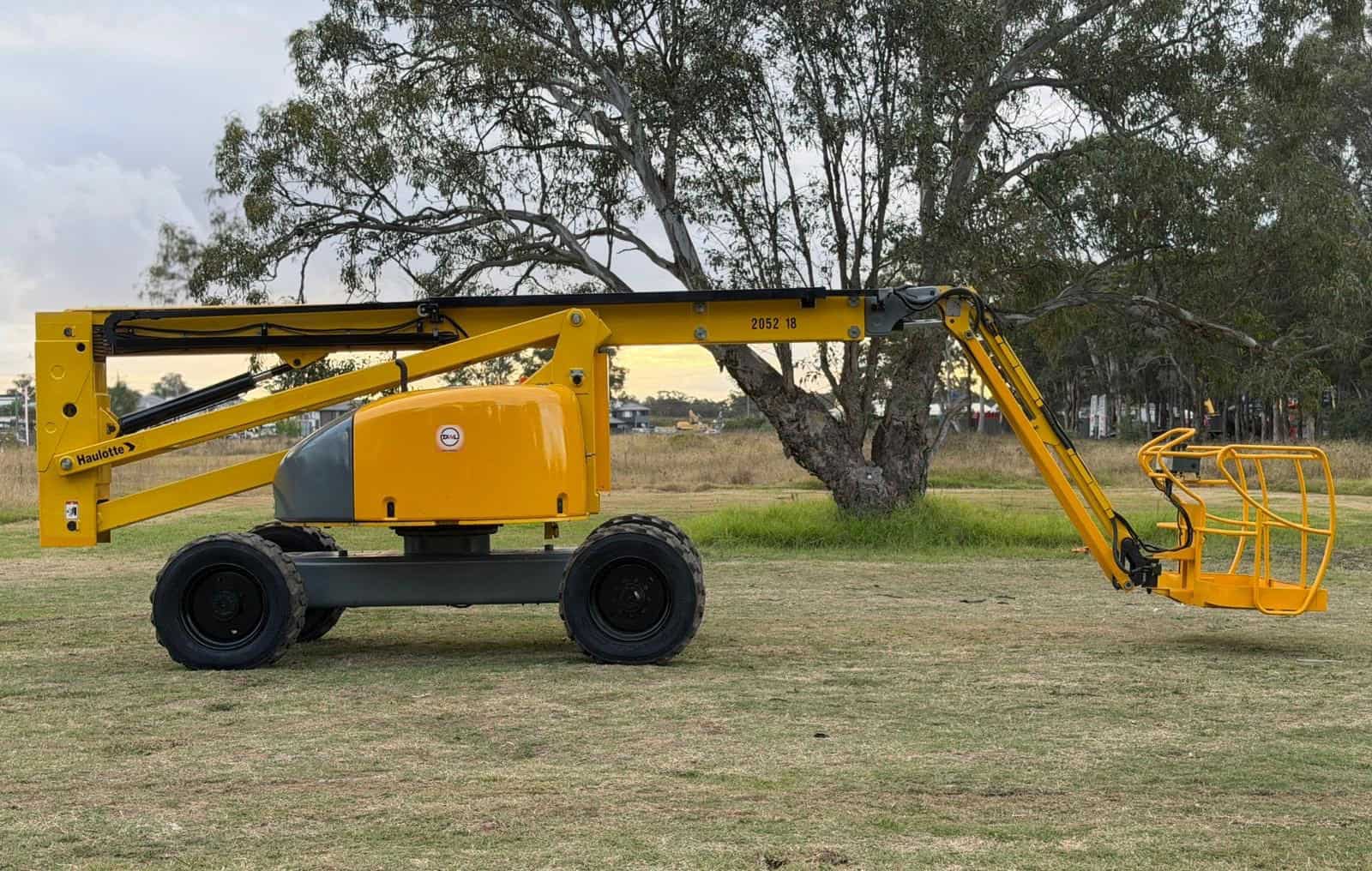 HAULOTTE HA20PX  ALL TERRAIN DIESEL BOOM SCISSOR LIFT ELEVATED WORK PLATFORM EWP GENIE