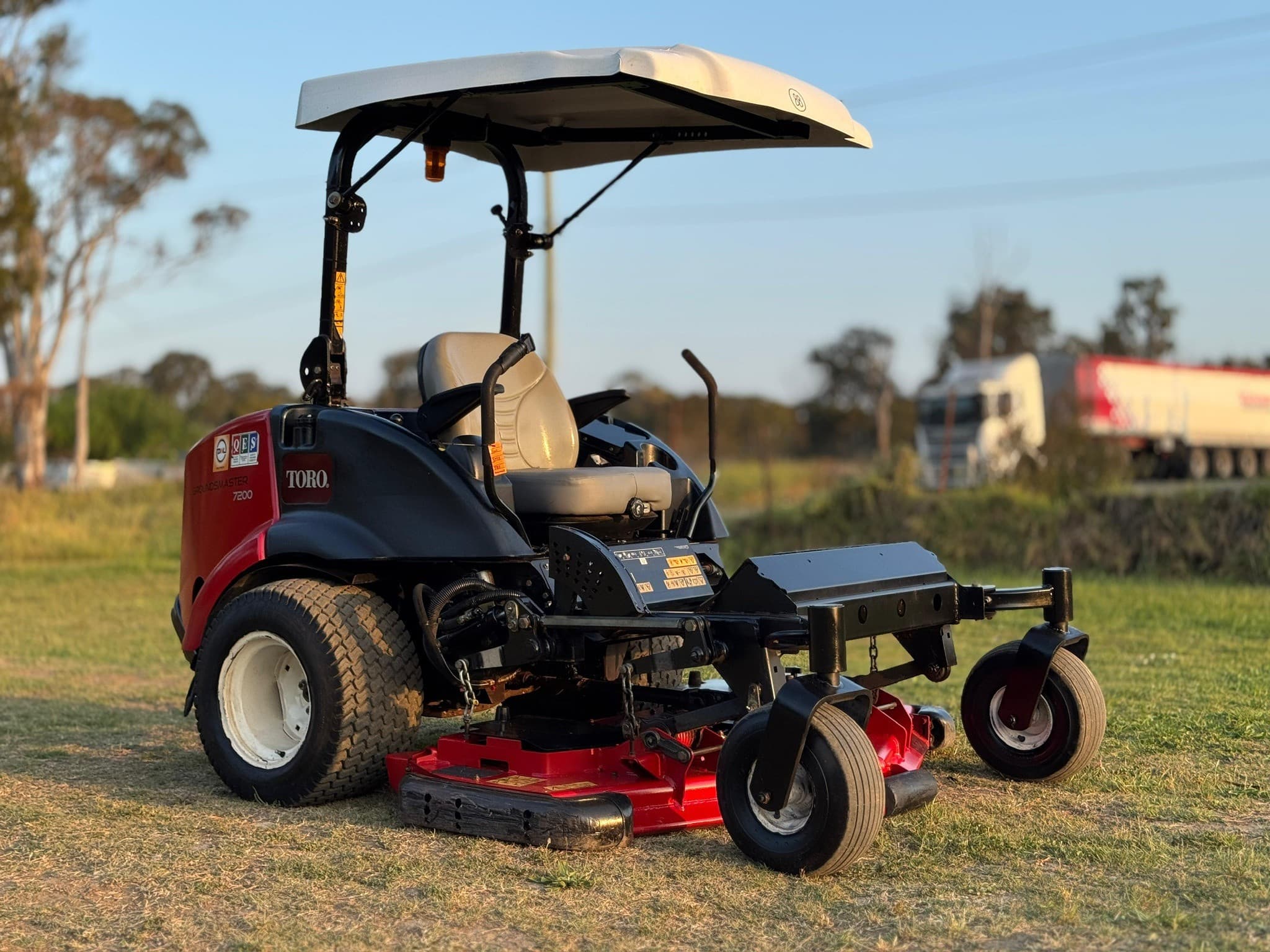 TORO GROUNDSMASTER 7200 DIESEL COMMERCIAL ZERO TURN RIDE ON LAWN MOWER JOHN DEERE KUBOTA