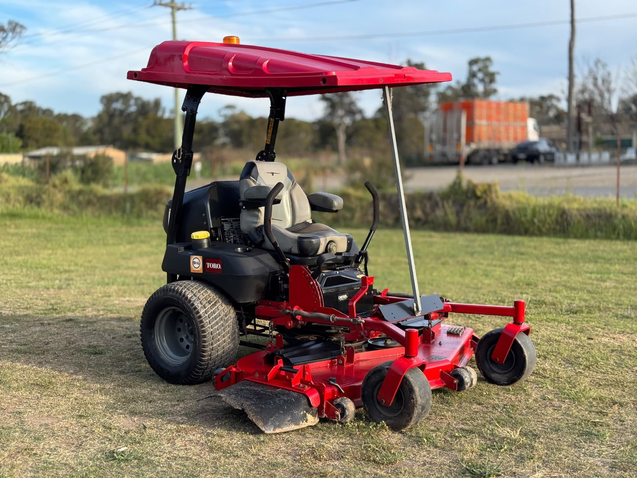 TORO ZMASTER SERIES DIESEL COMMERCIAL ZERO TURN RIDE ON LAWN MOWER JOHN DEERE