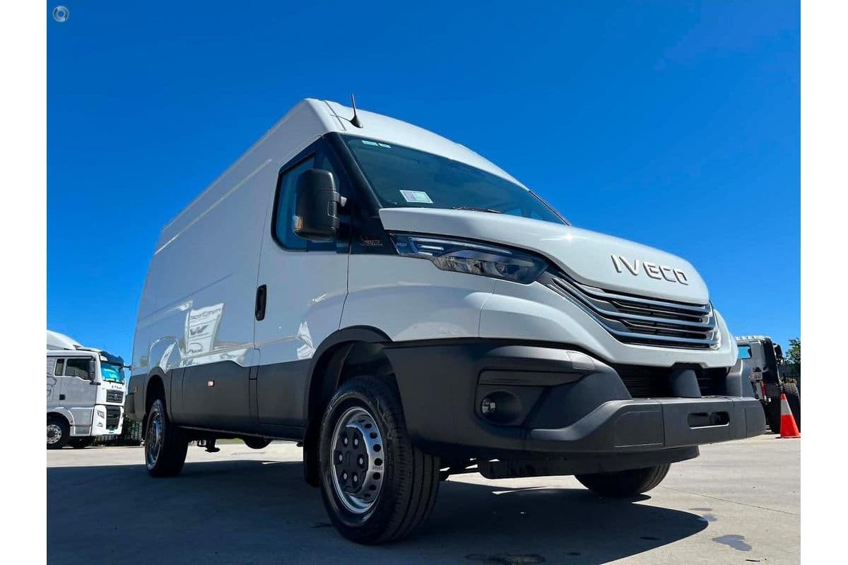 2026 IVECO Daily 42S18V