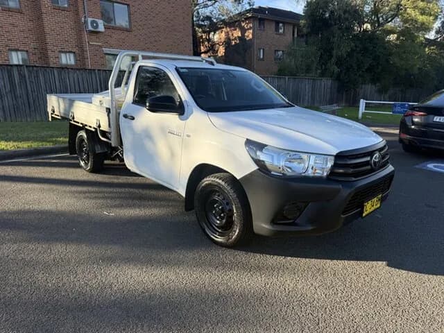 2021 Toyota Hilux TGN121R Facelift Workmate White 6 Speed Automatic Cab Chassis