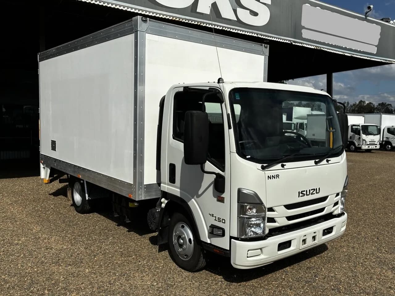 2022 Isuzu NNR 45-150 AMT MWB White Pantech 3.0...