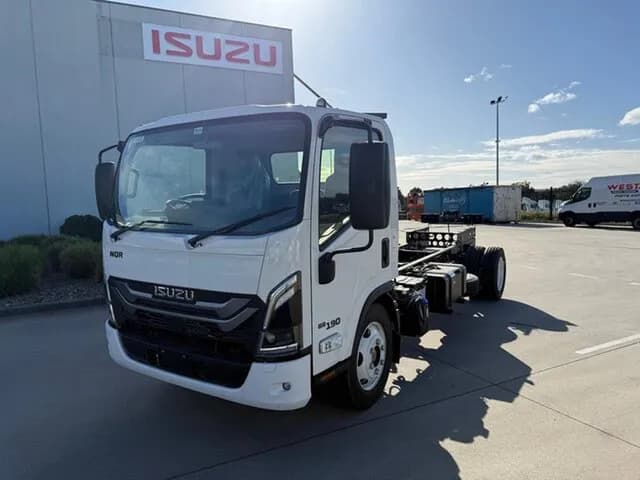 2025 Isuzu N Series 88-190 White Cab Chassis