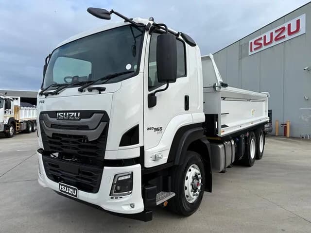 2025 Isuzu F Series FXZ 260-355 AT R45 White Tipper