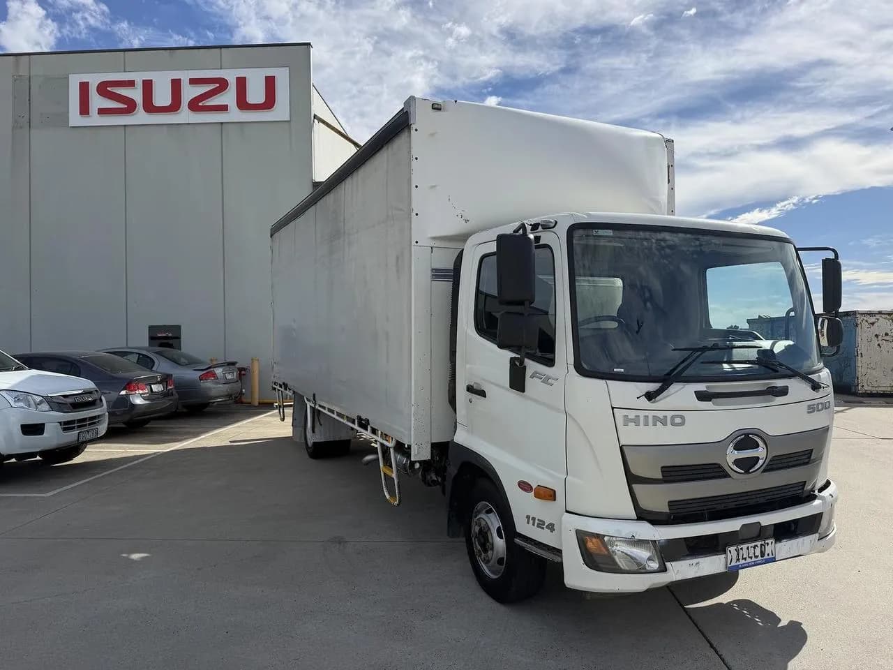 2019 Hino 500 Series FC1124 Manual
