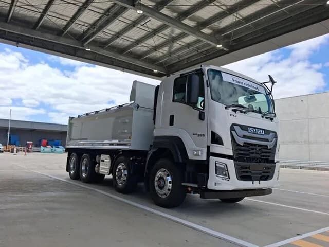 2026 Isuzu F Series FYJ 320-255 AT R51 Tipper