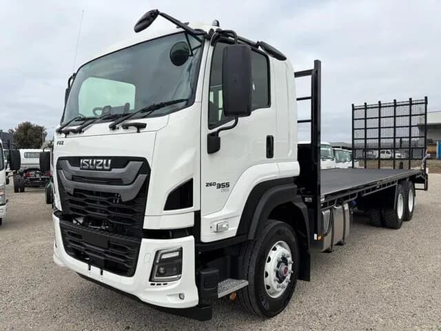 2025 Isuzu F Series FXZ 260-355 AT R63 White Beavertail