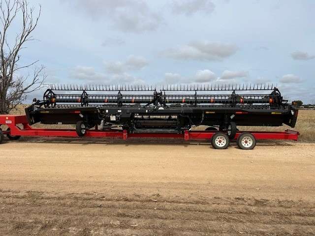 MacDon D65D Header Front