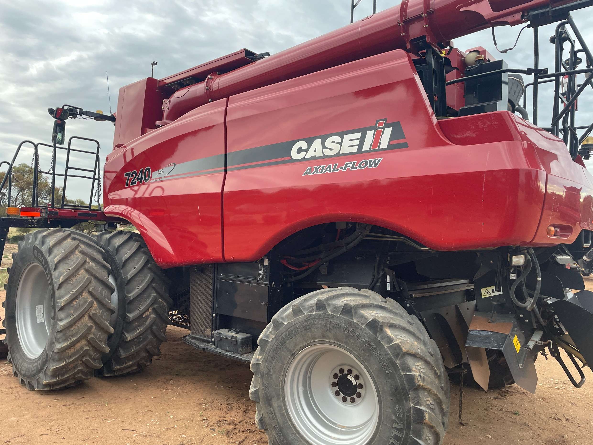 CASE IH 7240 Header(Combine)