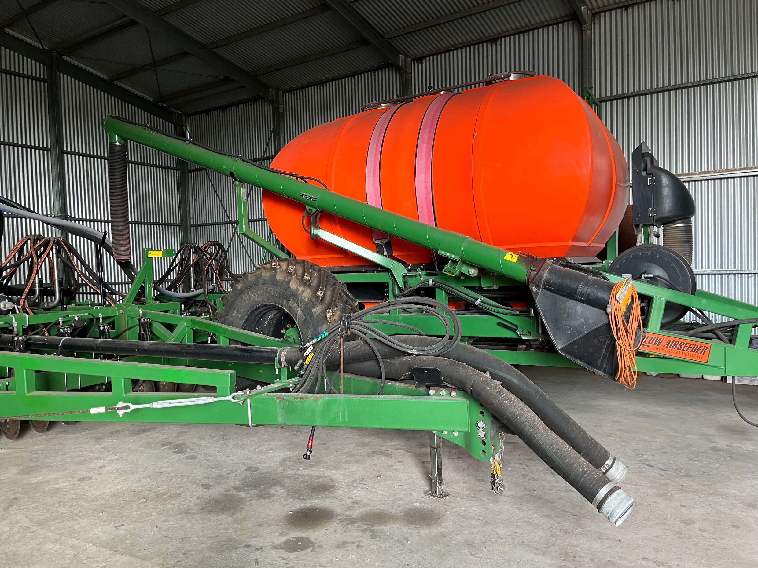 Ausplow 11000L Aircart & DBS D300 36ft Package Air Seeder Cart