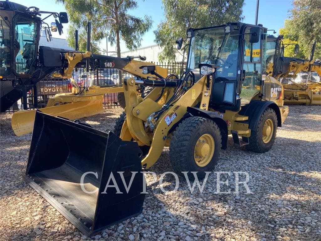 CAT 907M