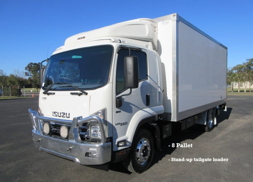 2020 Isuzu FSR 120-140/260 Auto - 8 PALLET REFRIGERATED TRUCK WITH STAND-UP TAILGATE LOADER
