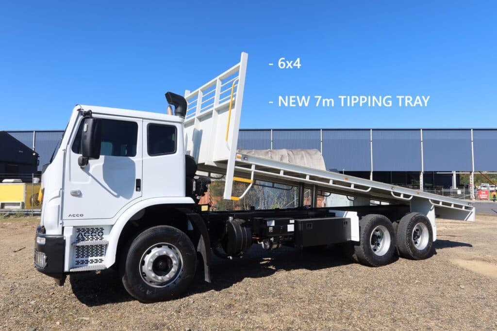 2017 Iveco Acco 2350 Auto 6x4 - TIPPING TRAY TRUCK
