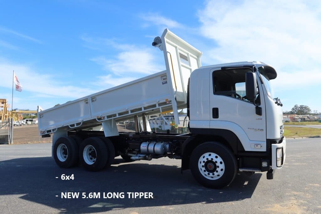 2016 Isuzu FVZ 260-300 Auto 6x4 - TIPPER TRUCK