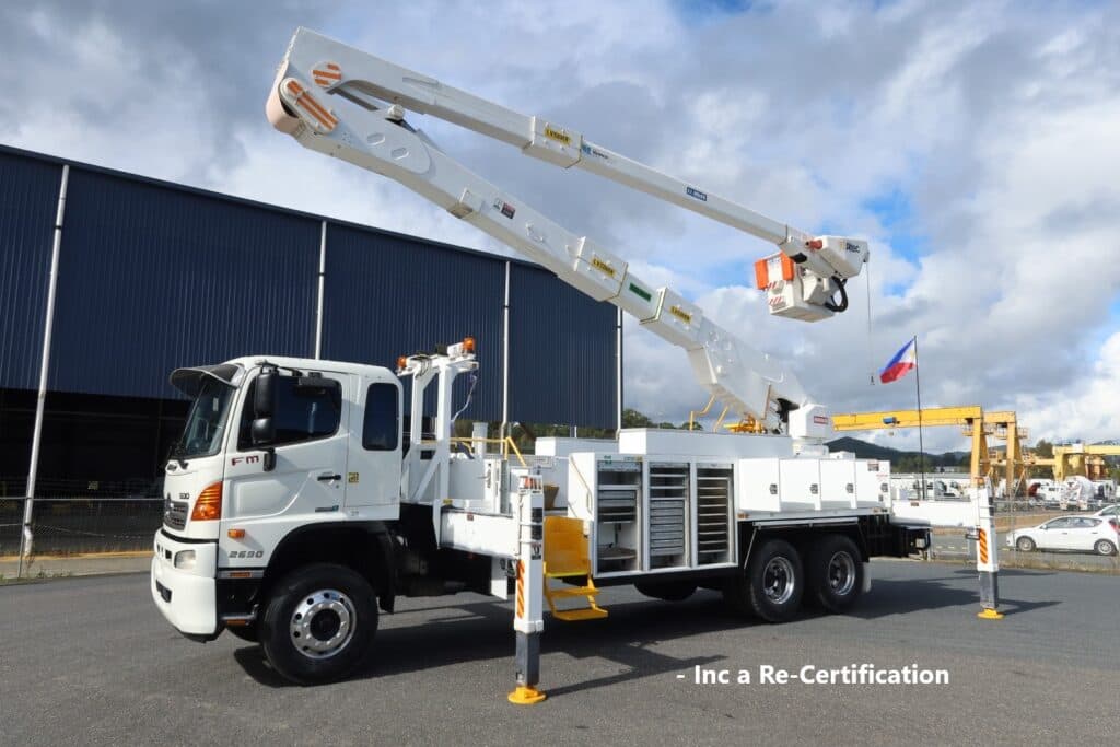 2014 Hino FM 2630 Auto 6x4 - ELEVATING WORK PLATFORM TRUCK