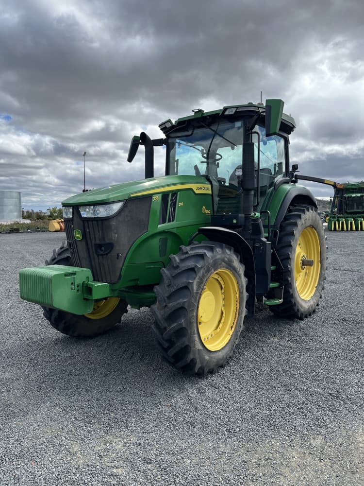 2021 John Deere 7R 210 Row Crop Tractor