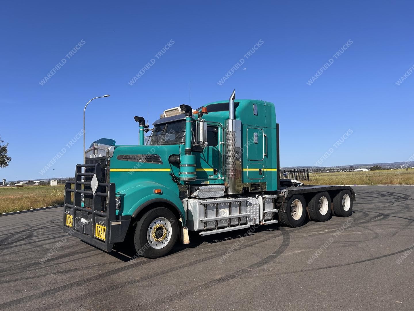 2014 Kenworth T909 Prime Mover