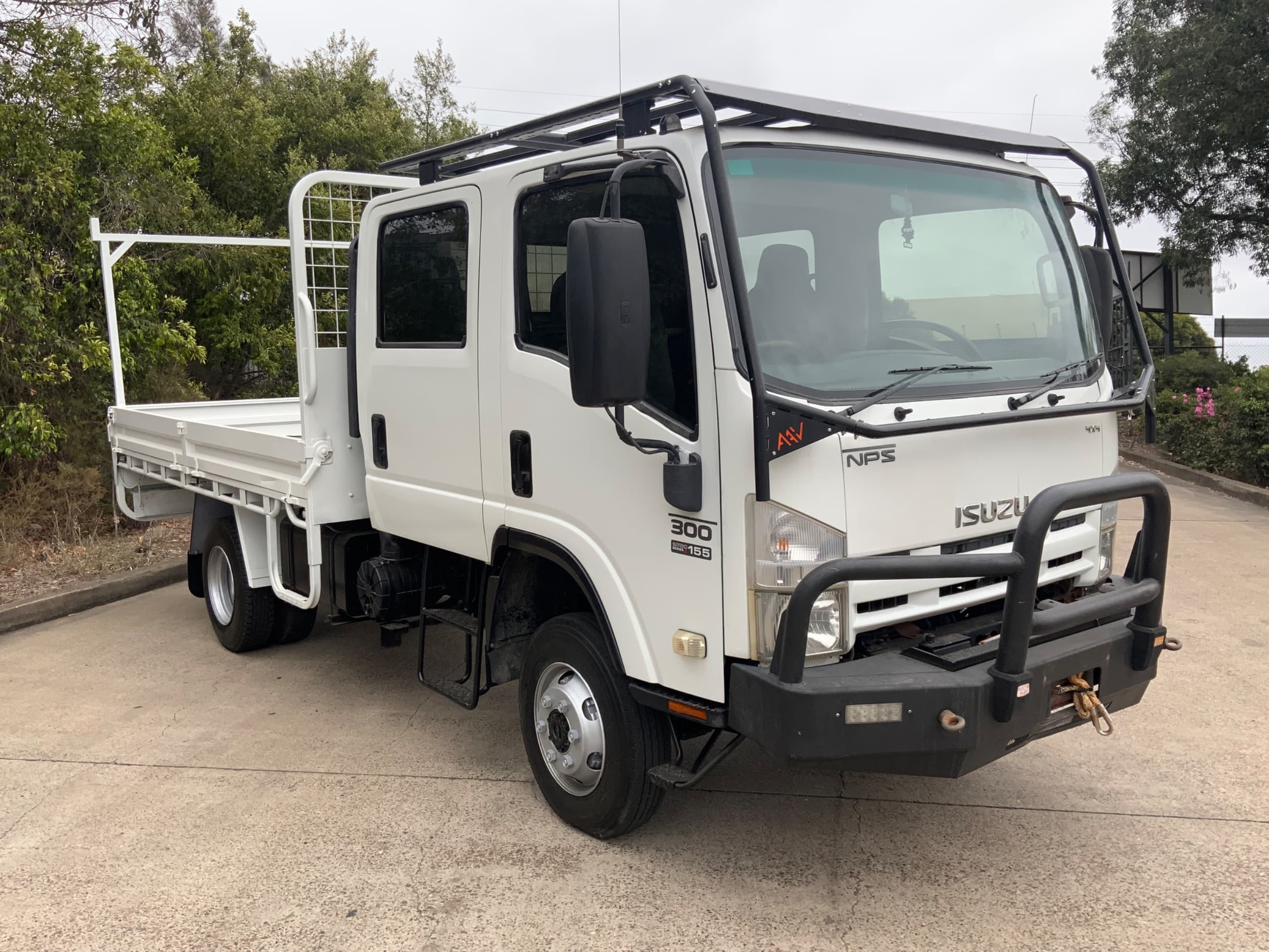 Isuzu NPS 65/45-155 Tray
