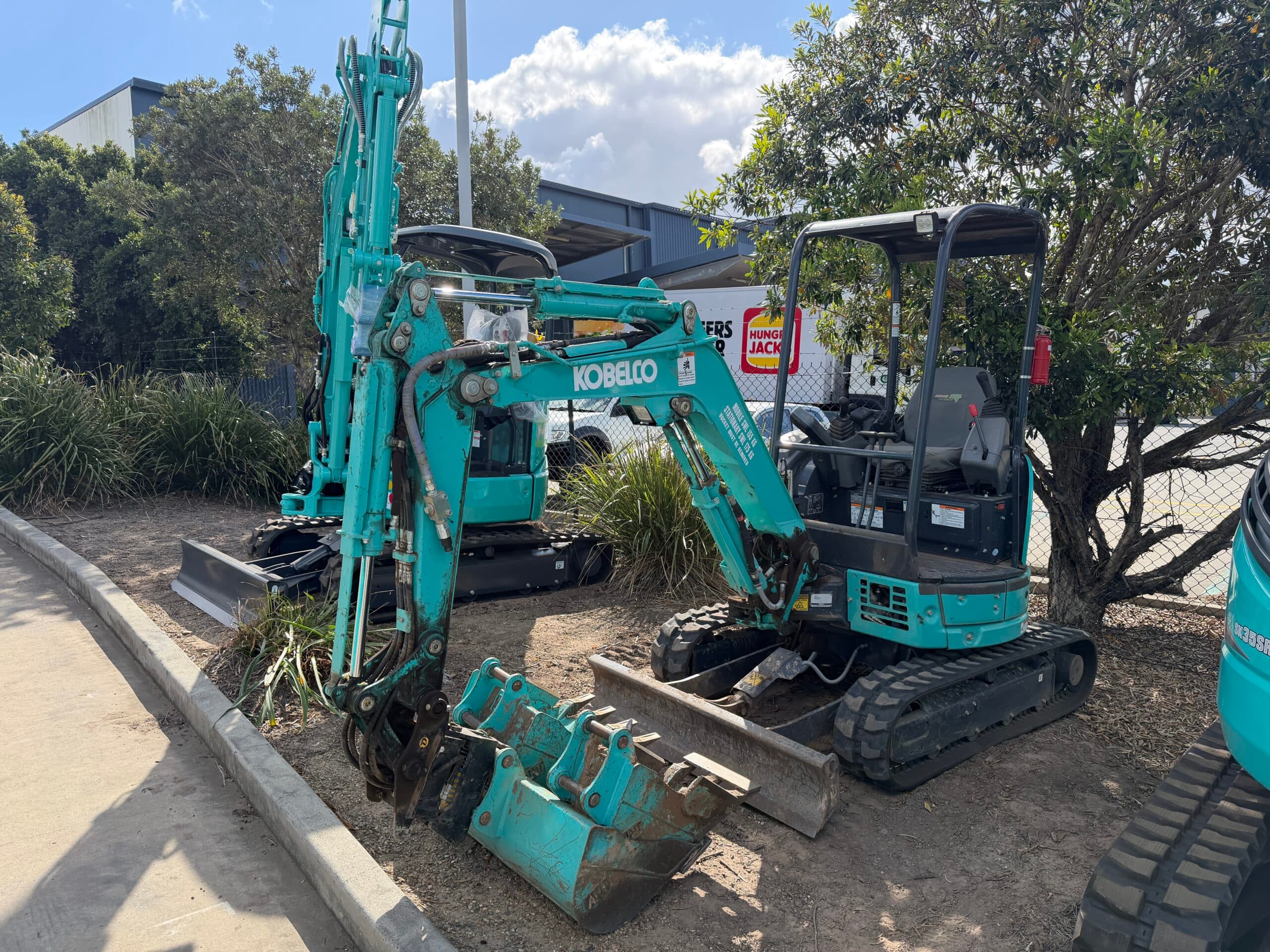 KOBELCO SK20SR-6 EXCAVATOR