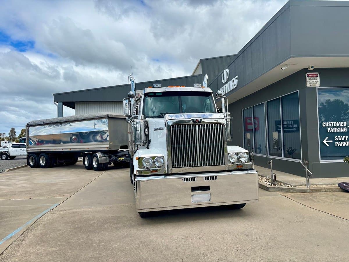 2019 Western Star 4864Fs2 Truck & Dog Trailer 20M Pbs Combo In Stock Now!