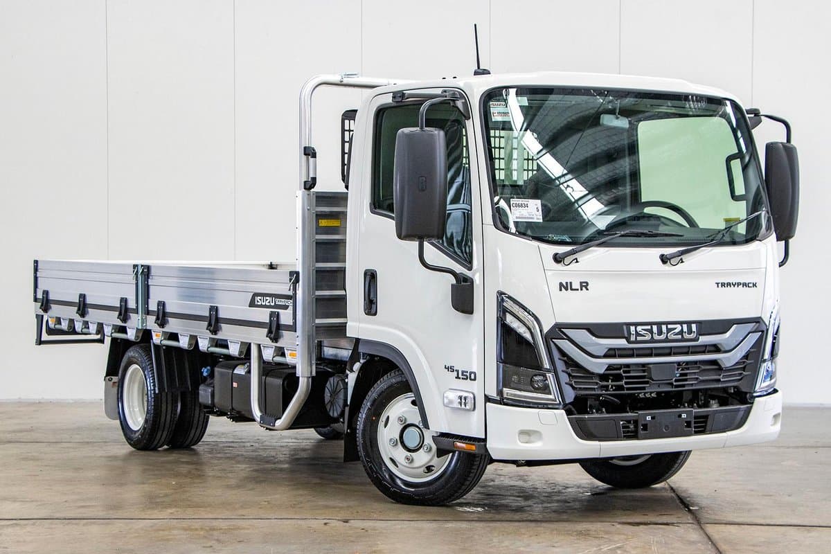 2025 Isuzu N Series NLR 45-150 MT D34