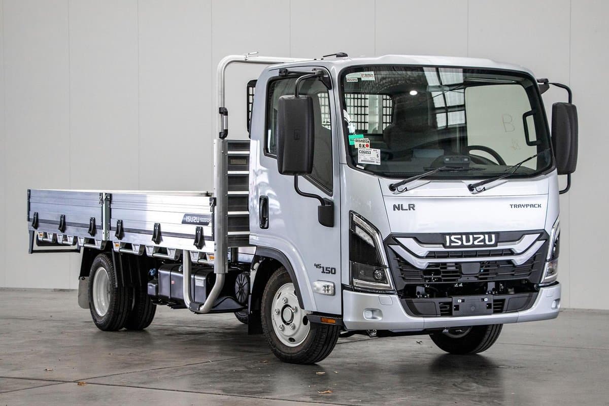 2026 Isuzu Nlr 45-150 Dt Med Tray Pack NLR 45 150