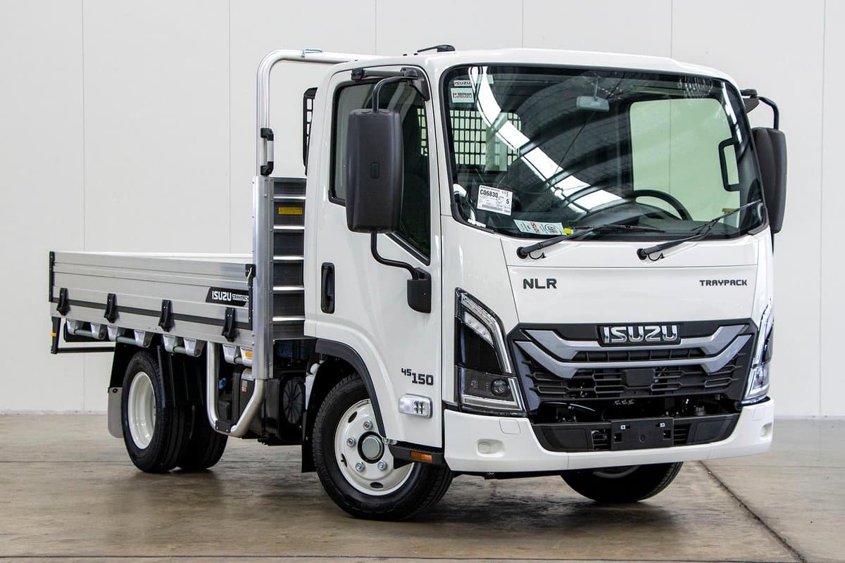 2025 Isuzu N Series NLR 45-150 MT D25 Traypack