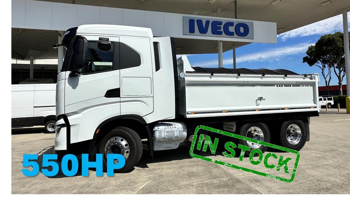 2025 Iveco S-Way AS230