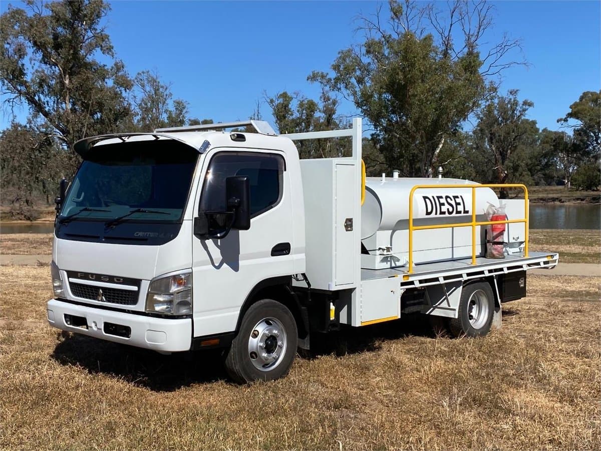 2010 Mitsubishi Canter FE85DE 4.0