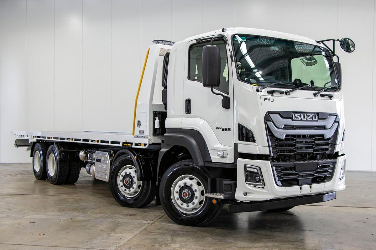 2025 Isuzu F Series FYJ 320-355 AT R67