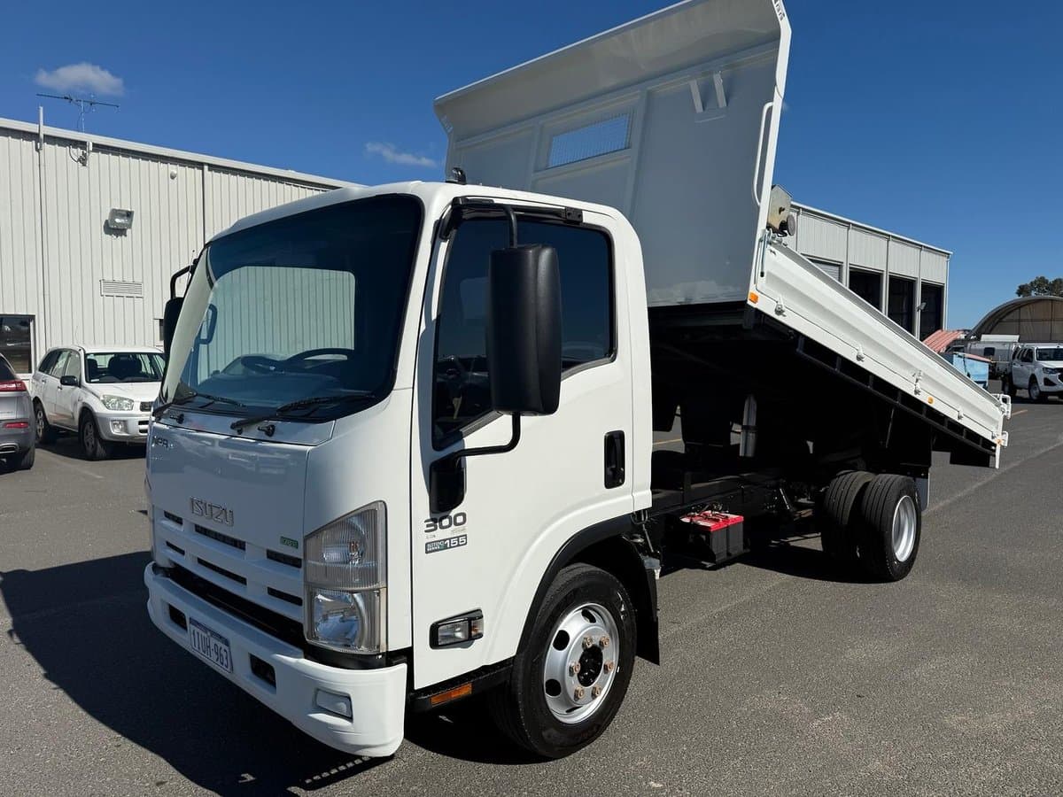 2014 Isuzu N Series NPR 300