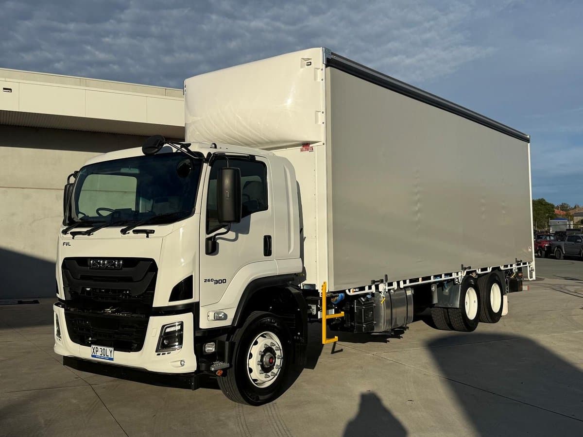 2025 Isuzu F Series FVL 260-300 AT R67