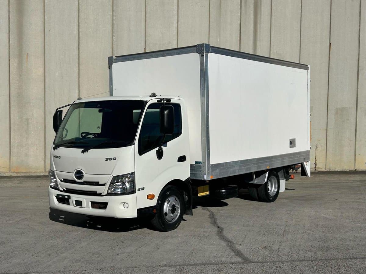 2021 Hino 300 Series 616