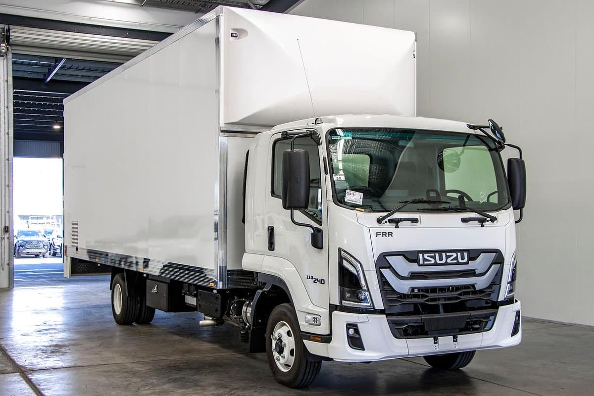 2025 Isuzu F Series FRR 110-240 AM R56