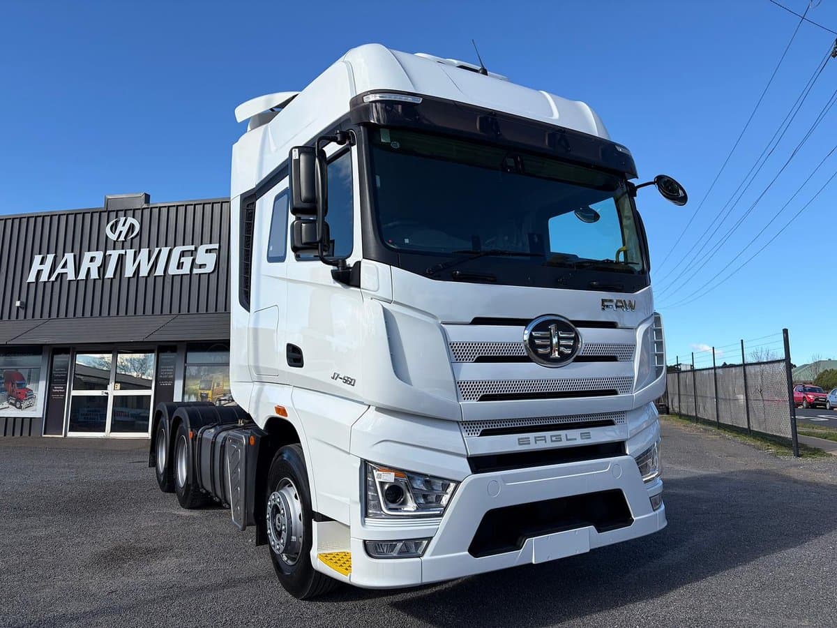 2026 FAW J7 25.560FP