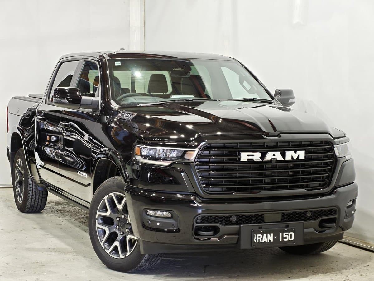 2025 RAM 1500 Laramie Sport Hurricane SO RamBox DT MY25 4X4 Dual Range