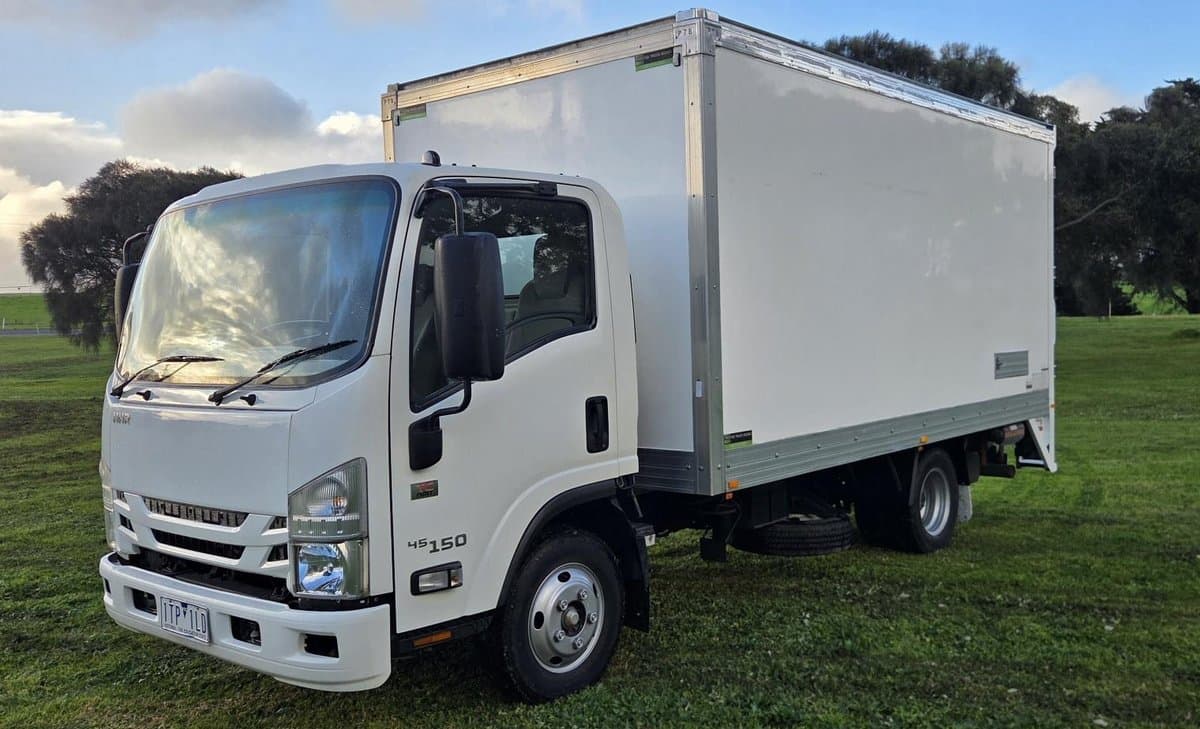 2021 Isuzu N Series NNR 45-150