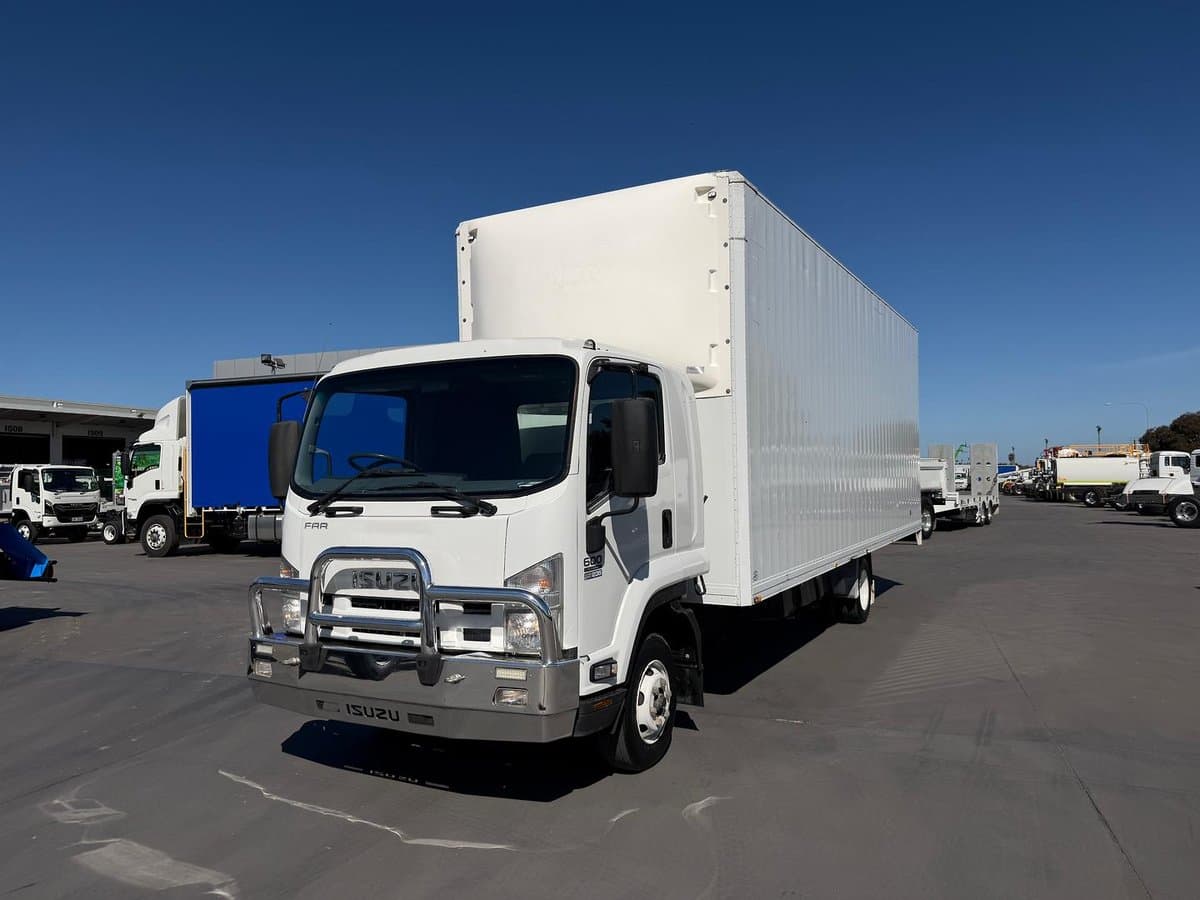 2013 Isuzu F Series FRR 600