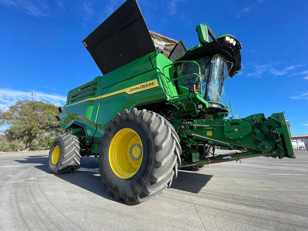 2023 John Deere X9 1000