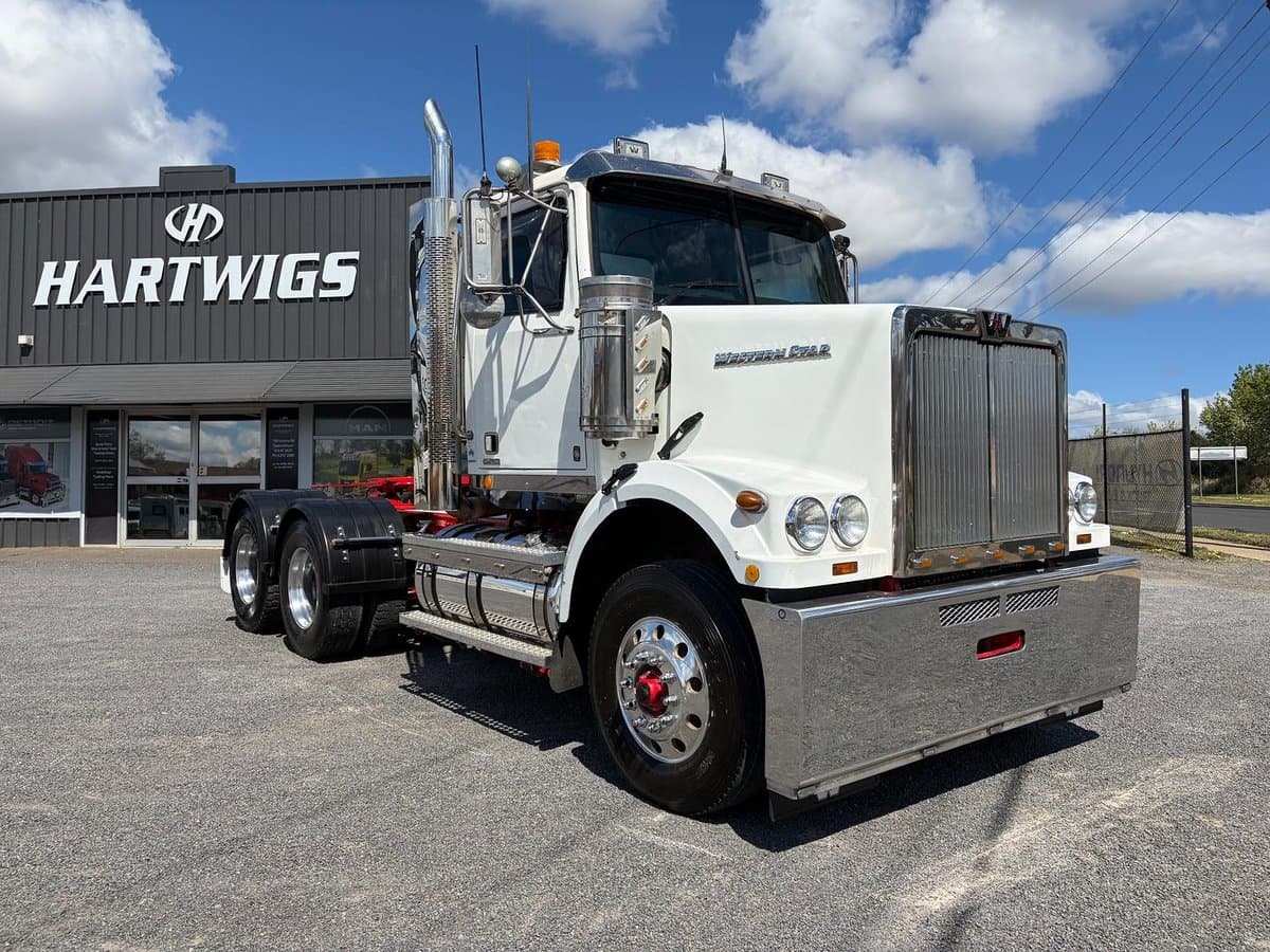 2017 Western Star 4800 Series 4800 FS2