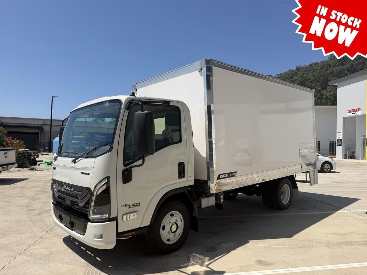 2026 Isuzu N Series NNR 45-150 DT D34 Vanpack